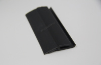 Боковой уплотнитель для секционных ворот